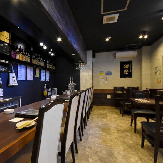 [Counter seat: 1 person × 8 seats] One person welcomed ♪ For those who want to enjoy food and sake slowly ◎ We will make dishes that match well so that you can drink sake and shochu more deliciously ♪