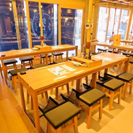 [Table seats where you can pour shochu from the faucet yourself] We will guide you according to the number of people.