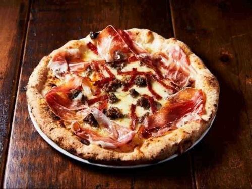 Artisan Macherara ~A feast pizza for meat lovers~