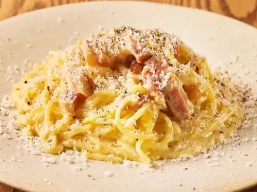 Rich carbonara with chewy fresh pasta