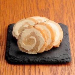 Smoked daikon radish cream roll