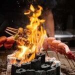 鮮度抜群!備長炭で丁寧に焼き上げるみつせ鶏の豊かな食感と香り