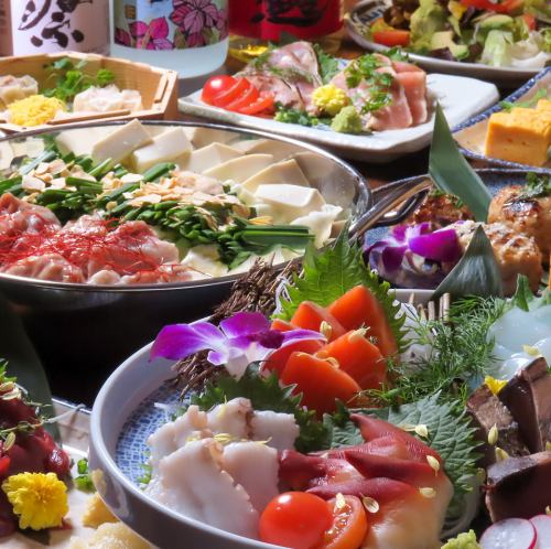 炭火の香りが食欲をそそる!炉端焼きで織りなす極上の宴