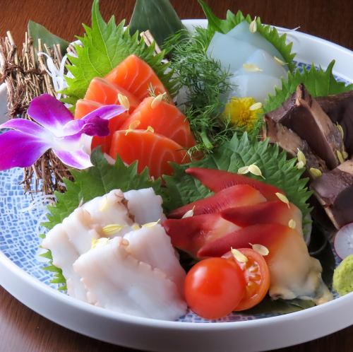 旬の味覚が多彩!おでん・お鍋から迄揃う心尽くしの料理