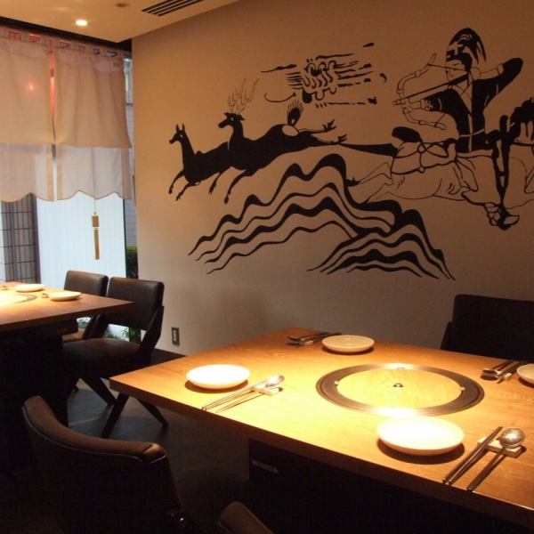 【Private Room Banquet: 2 ~ 60 People】 Please enjoy delicious Korean cuisine in a stylish shop ◆ Table private room: 4 people × 2 seats / 8 people × 1 seat ◆ digging tatami private room: 4 people × 2 Seats / 8 people × 1 seat → slowly without concern for surroundings ....It is very popular for company banquets, as well as everyday meals! Also a good location for Shinagawa Station 2 minutes on foot ○