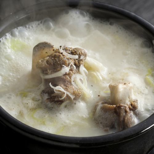 Gomguk Soup / Tok Mandu