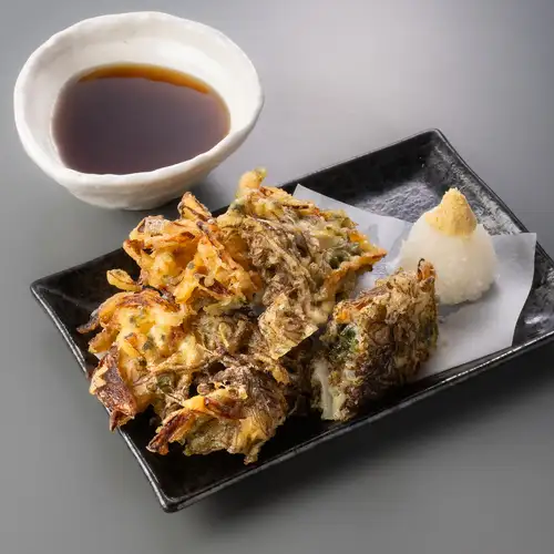 沖縄もずくとアーサーかき揚げ