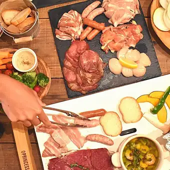 ディナー限定【室内で楽しむBBQ 】 ★2H飲み放題+料理10品 税込4480円