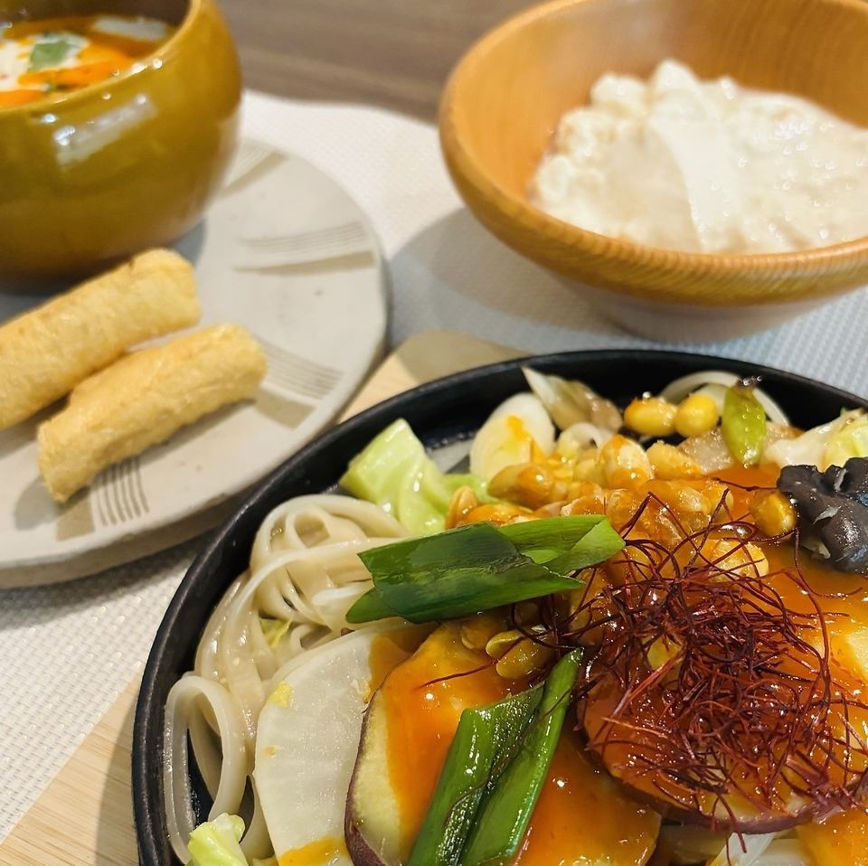 Soy's February veggie vegan lunch is Taiwanese-style shengdujang and rice noodles.