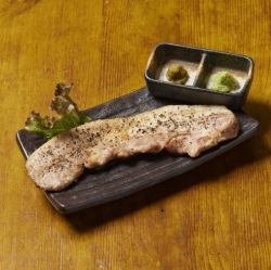 豊熟もち豚バラ黒胡椒焼