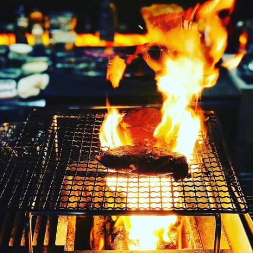 ★絶妙の火加減で仕上げる炭火焼き料理★