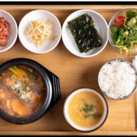 Paika Jjigae套餐(炖猪肚软骨)