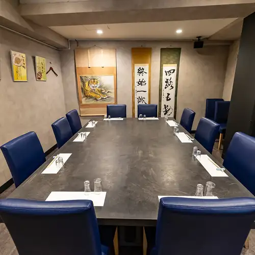 Completely soundproof private rooms where smoking is permitted at all seats.