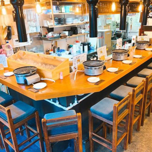 [Counter seats] One person is welcome! You can drop by casually without feeling nervous.It can be used for a variety of purposes, such as a quick drink on the way home from work or a date.