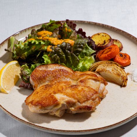 ≪鶏本来の自然な甘みと旨味≫伊勢鶏を使ったチキンステーキ　1,700円(税込)