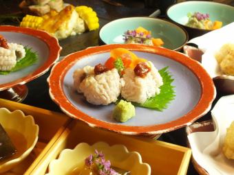 [Enjoy carefully selected ingredients at your leisure!] 9 dishes including aged fish sashimi and seasonal rice pot dishes <Seasonal Seafood Course> 4,000 yen (tax included)
