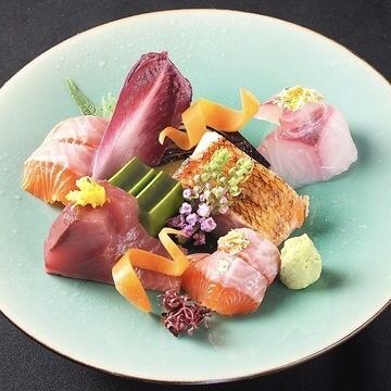Incorporation of sashimi carefully selected by the chef