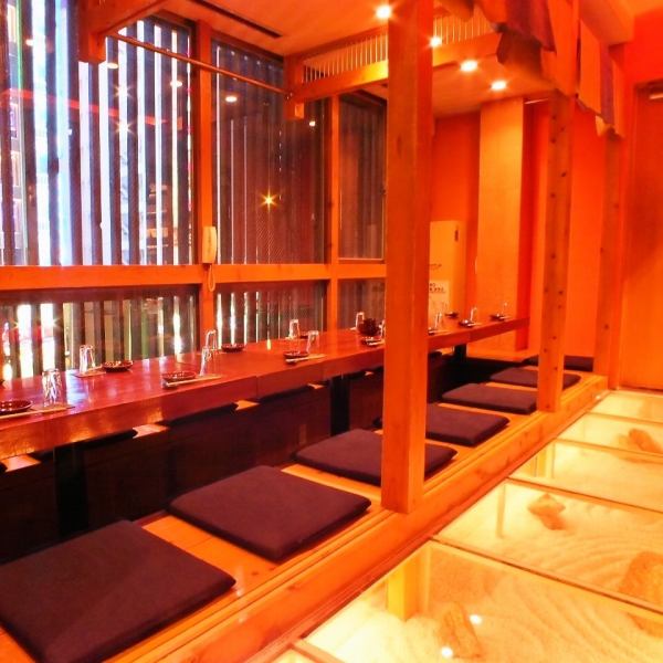 [Suitable for various scenes!] 3F… A digging private room overlooking the night view of Nishiki.Banquets are available for 4 to 18 people.