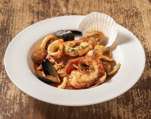 豪快！シーフードトマトパスタ【テイクアウト】