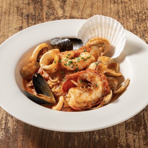 豪快!シーフードトマトパスタ