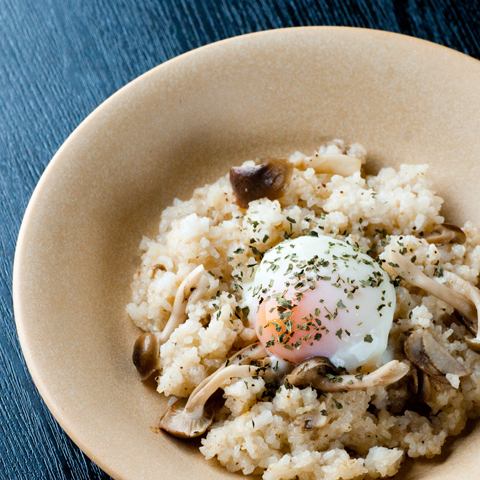 Garlic rice with small fish and perilla leaves