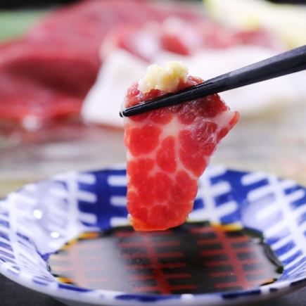 [Limited time offer] All-you-can-eat Kumamoto marbled horse sashimi & Japanese black beef ribs [Luxury meat course] 4,980 yen