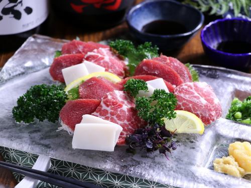 Assorted horsemeat sashimi from Kumamoto Prefecture