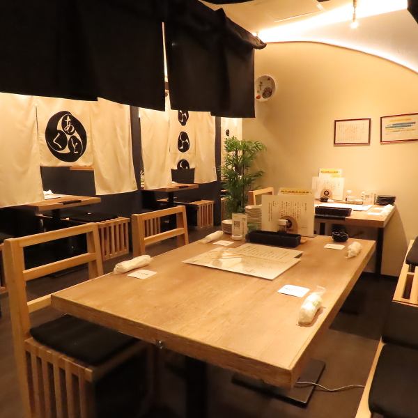 Floor seating can accommodate parties of up to 12 people!If you use the private room seating, you can also host groups of up to 20 people.Private rentals can accommodate up to 30 people! Please feel free to contact us!