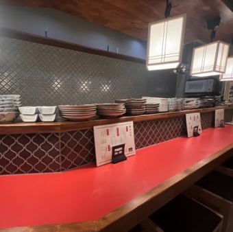 お一人様も大歓迎のカウンター席　７席