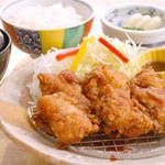 Fried chicken set meal with garlic and soy sauce