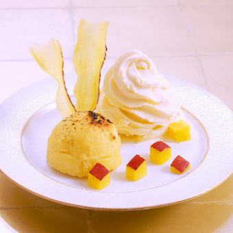 Hokka Hokka Tei Satsuma Imoto Ice Dessert