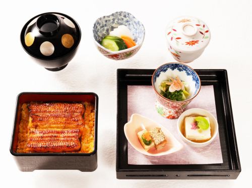 花儿、鸟儿、风和月亮