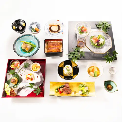 季節感あふれるコース料理