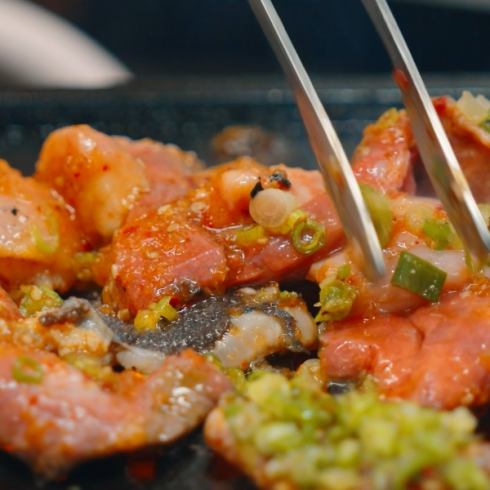 梅田 兎我野町にある町焼肉！朝5:00まで深夜も営業！和牛や国産牛をハイコスパで〇