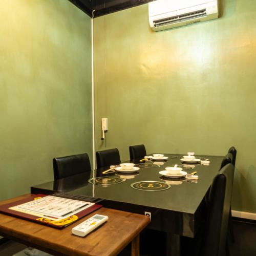 The private rooms have a calm atmosphere, allowing you to spend a relaxing time.