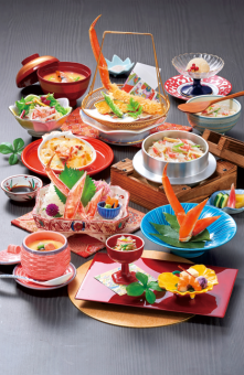 かに釜飯会席　潮騒　【11品】　6380円(税込)