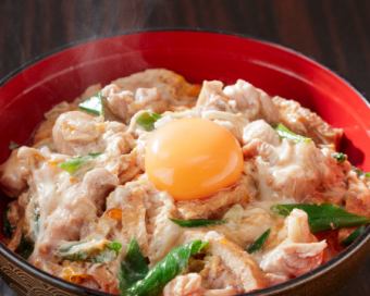 The ultimate rich and flavorful egg oyakodon