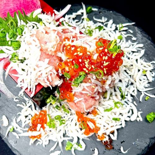 おつまみネギトロと溢れシラス