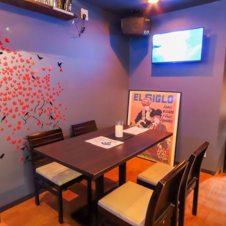 2名様~5名様までご利用可能。女子会やサク飲みに最適です。