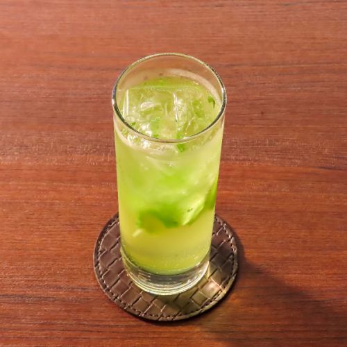 東京で飲めるのは当店だけ!横須賀発祥【ナガサワ―】