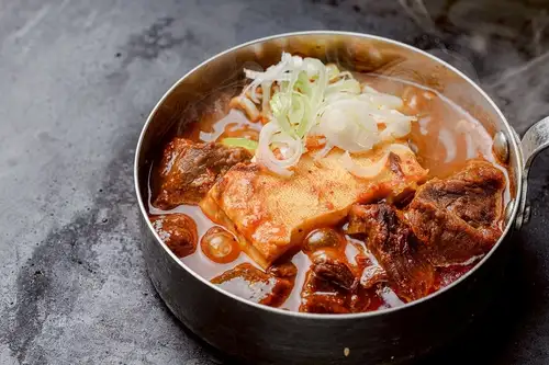 旨辛和牛すじ煮込み