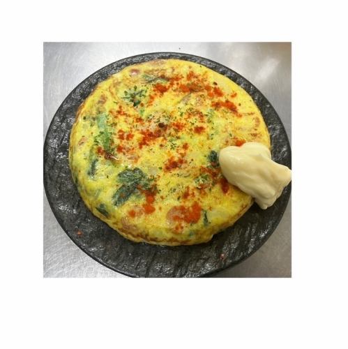 チョリソーとホウレン草の焼たてトルティージャ