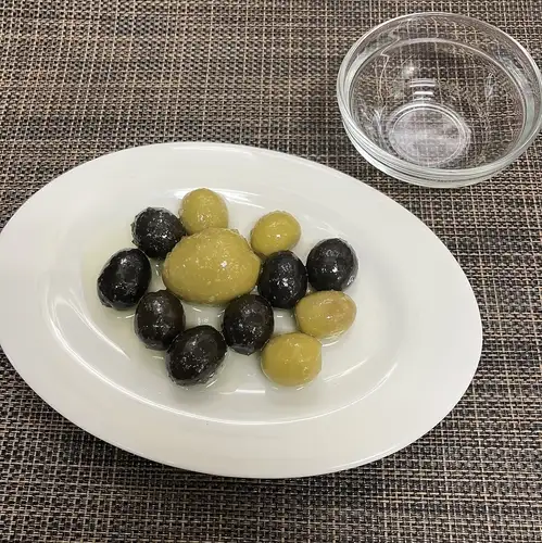 オリーブの盛り合わせ