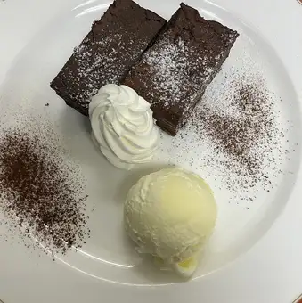 フランス産チョコレートを使った、濃厚ガトーショコラ