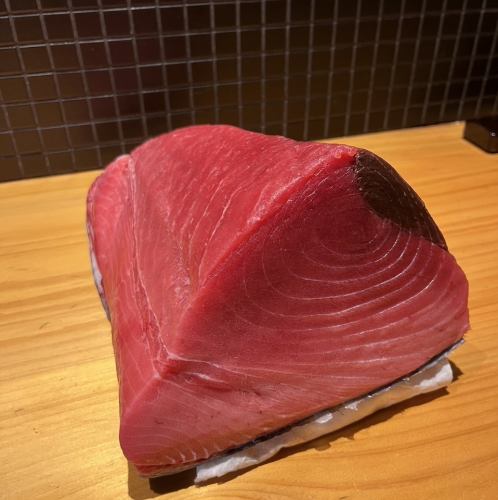 毎日市場から仕入れる食材