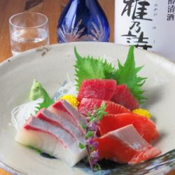 Assortment of 3 types of sashimi