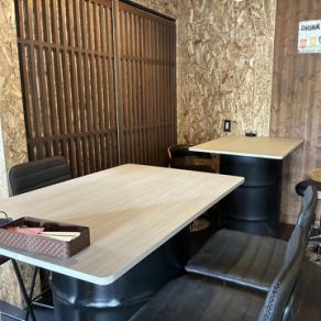 最大30名様までの貸切宴会で利用可能！会社宴会などの各種宴会にぴったりの宴会席。ごゆっくりとお寛ぎいただきながら、お酒と料理をお愉しみいただけます。歓迎会や送別会、忘年会、新年会などの宴会シーズンはお早目のご予約を！
