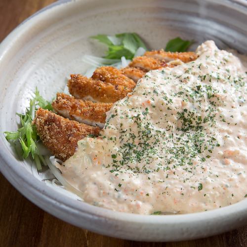 【신사이바시에서 닭 요리를 즐긴다면 여기】 쿠와도리 명물 <홈메이드 치킨 남만> 기타 자랑의 닭 요리 집결