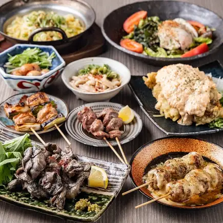 【含2小時暢飲】桑烤炭烤盛宴套餐 - 包含起司雞肉丸和2串烤雞串 - 共7道菜 ★ 4,500日圓（含稅）