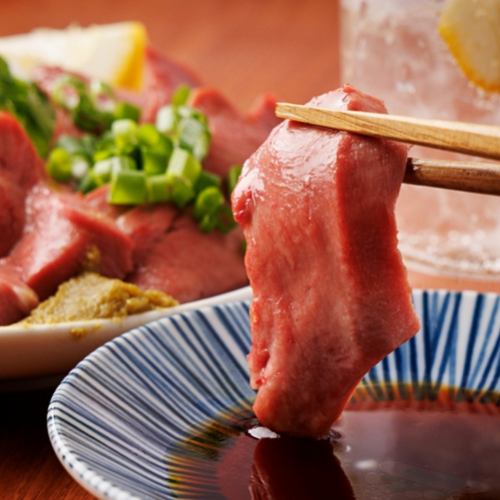 鮮度抜群の鳥や馬刺し!